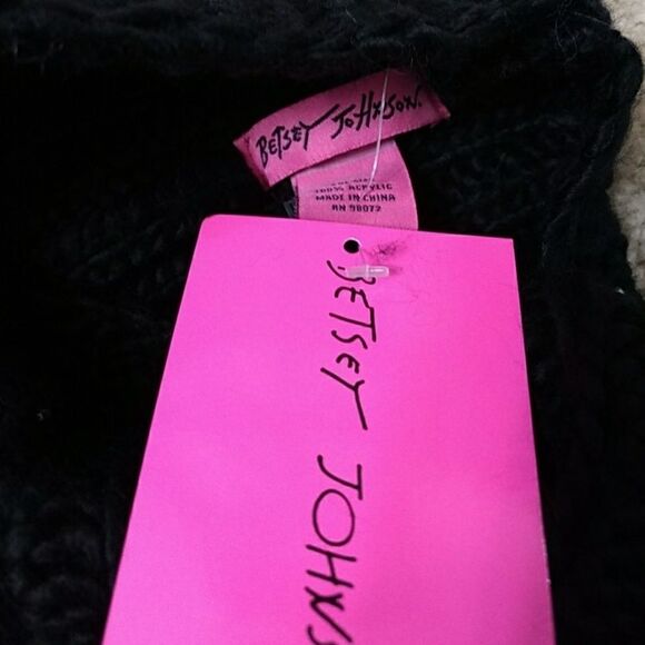 *Sale* Betsey Johnson black & silver scarf - Picture 3 of 4